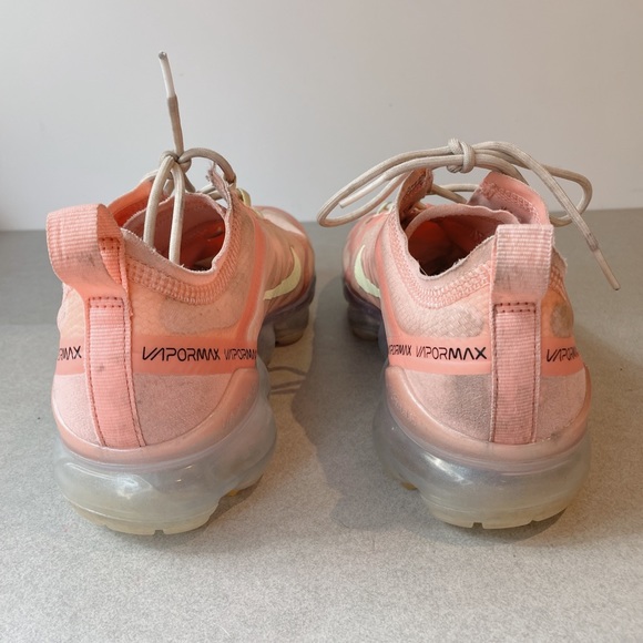 Air Vapormax 2019 Sneakers - Picture 3 of 5